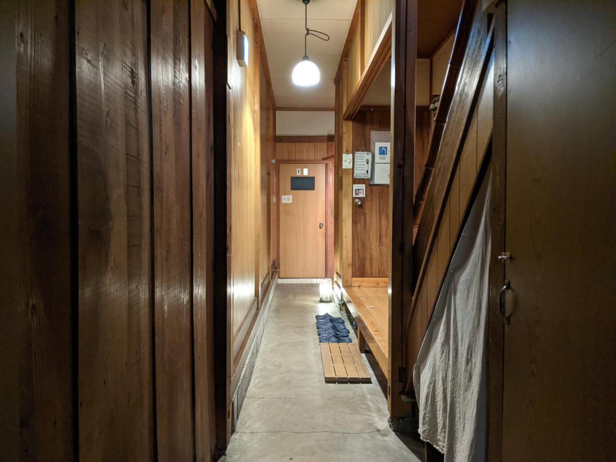 טקיאמה Guesthouse Tomaru מראה חיצוני תמונה