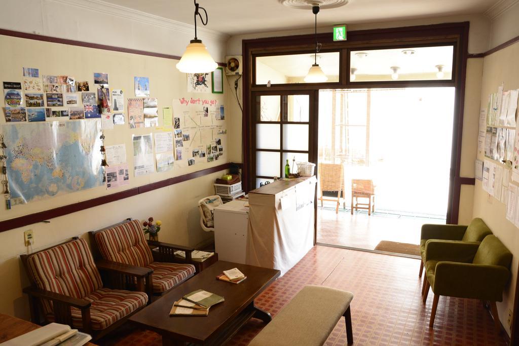 טקיאמה Guesthouse Tomaru מראה חיצוני תמונה